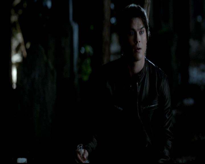 VampireDiariesWorld-dot-org_4x02Memorial2190.jpg