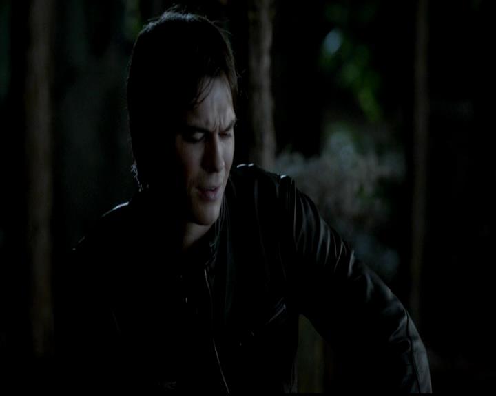 VampireDiariesWorld-dot-org_4x02Memorial2233.jpg