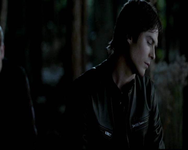 VampireDiariesWorld-dot-org_4x02Memorial2237.jpg