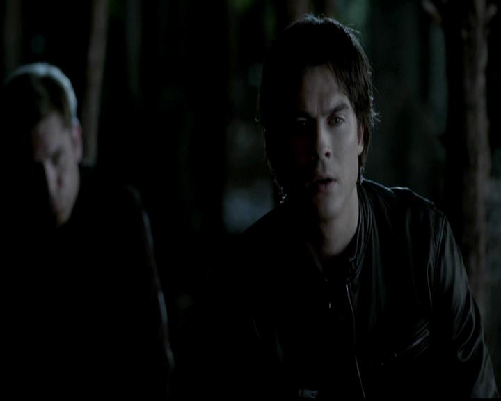 VampireDiariesWorld-dot-org_4x02Memorial2239.jpg