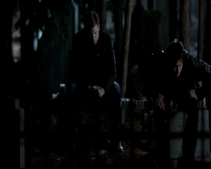 VampireDiariesWorld-dot-org_4x02Memorial2255.jpg