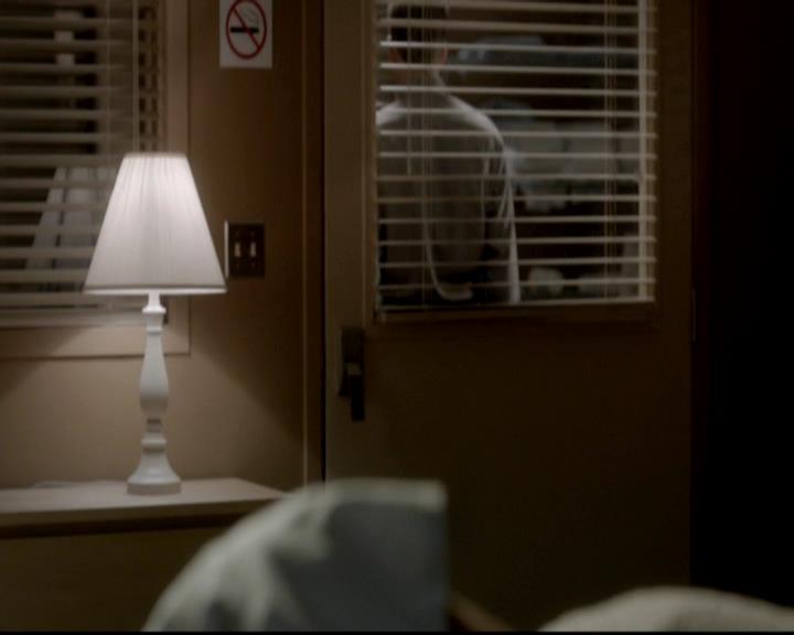 VampireDiariesWorld-dot-org_4x03TheRager0006.jpg