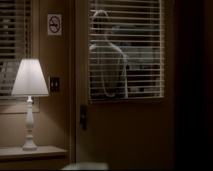 VampireDiariesWorld-dot-org_4x03TheRager0008.jpg