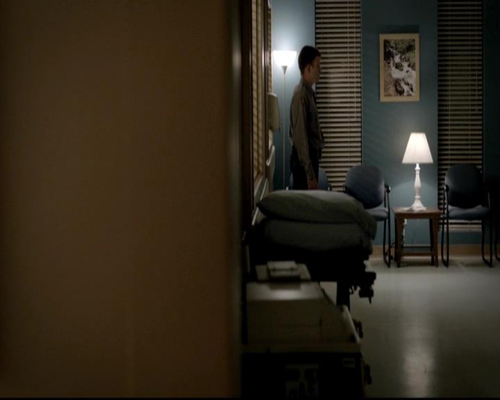 VampireDiariesWorld-dot-org_4x03TheRager0009.jpg