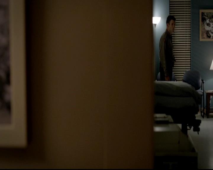 VampireDiariesWorld-dot-org_4x03TheRager0014.jpg