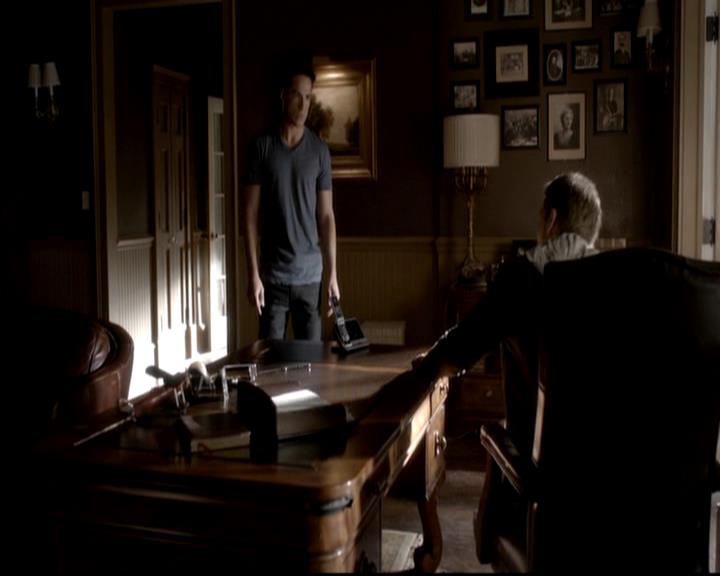 VampireDiariesWorld-dot-org_4x03TheRager1392.jpg