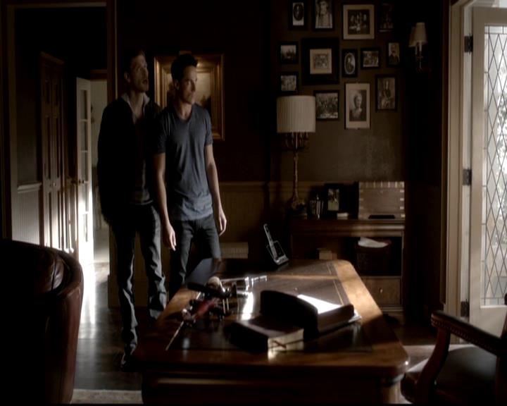 VampireDiariesWorld-dot-org_4x03TheRager1402.jpg