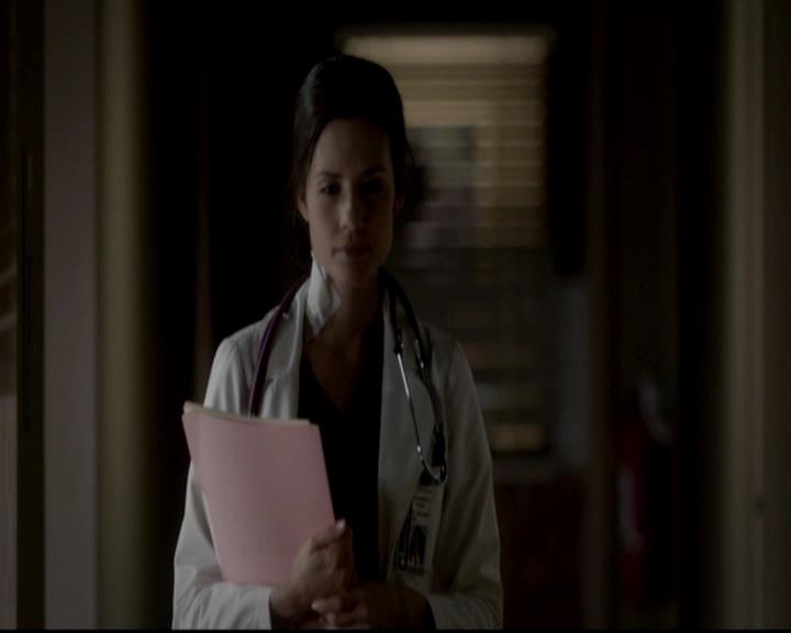 VampireDiariesWorld-dot-org_4x03TheRager1508.jpg