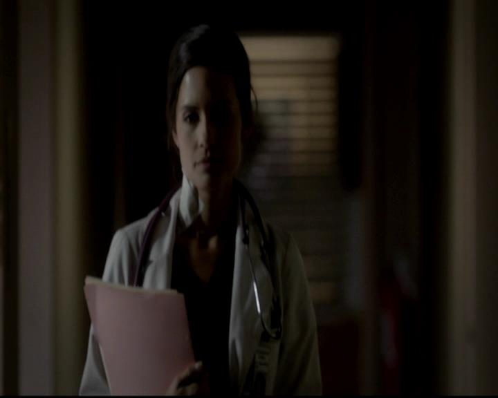 VampireDiariesWorld-dot-org_4x03TheRager1509.jpg