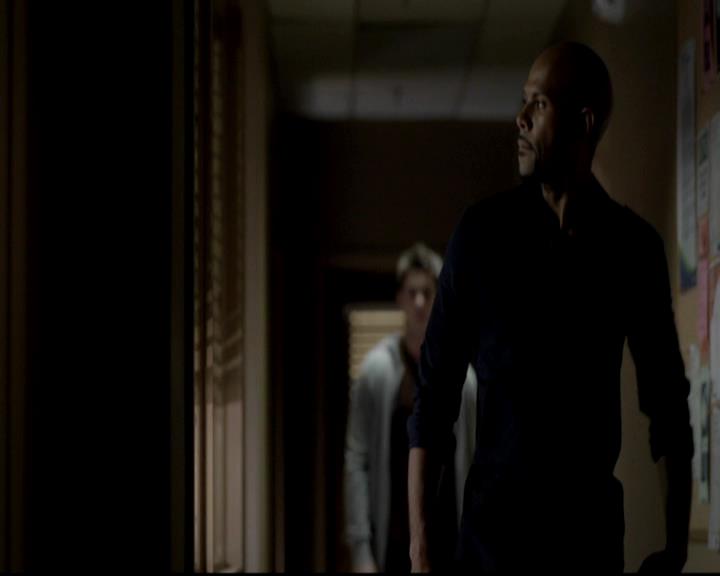 VampireDiariesWorld-dot-org_4x03TheRager1518.jpg