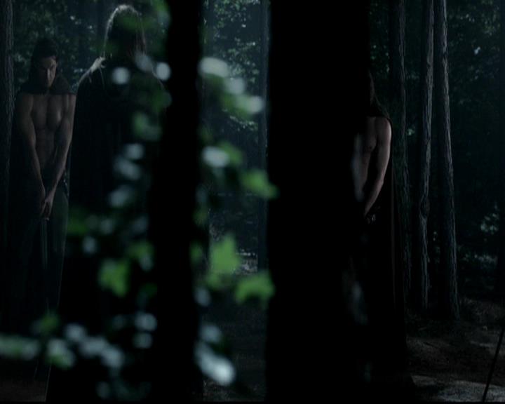 VampireDiariesWorld-dot-org_4x04TheFive0010.jpg
