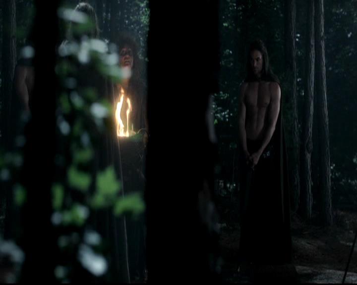 VampireDiariesWorld-dot-org_4x04TheFive0011.jpg