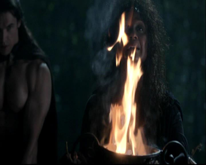 VampireDiariesWorld-dot-org_4x04TheFive0015.jpg