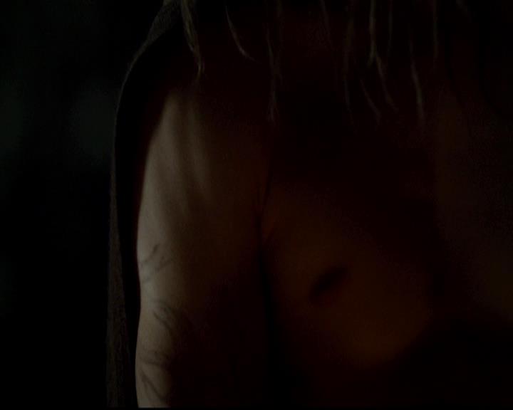 VampireDiariesWorld-dot-org_4x04TheFive0038.jpg