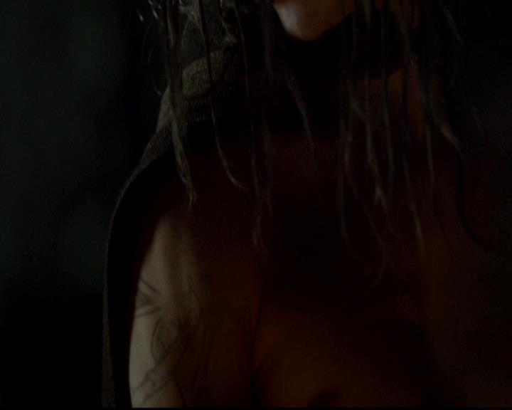 VampireDiariesWorld-dot-org_4x04TheFive0039.jpg