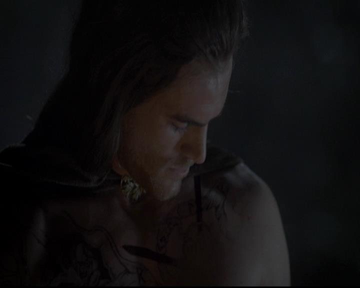 VampireDiariesWorld-dot-org_4x04TheFive0044.jpg