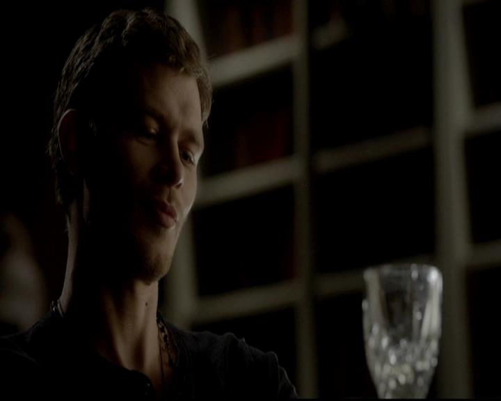 VampireDiariesWorld-dot-org_4x04TheFive1210.jpg