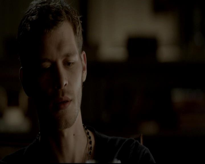 VampireDiariesWorld-dot-org_4x04TheFive1320.jpg