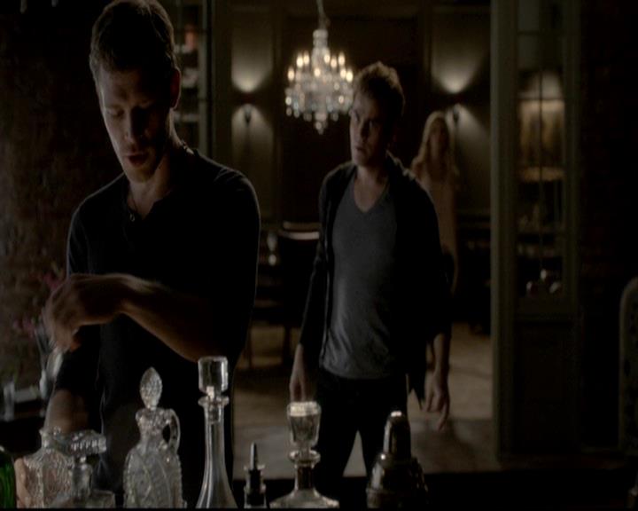 VampireDiariesWorld-dot-org_4x04TheFive1414.jpg
