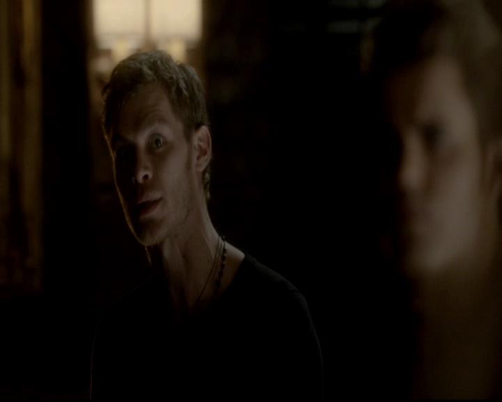VampireDiariesWorld-dot-org_4x04TheFive1445.jpg