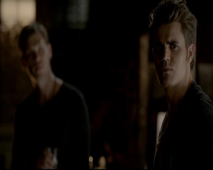 VampireDiariesWorld-dot-org_4x04TheFive1450.jpg