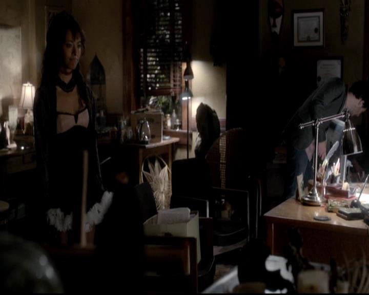 VampireDiariesWorld-dot-org_4x04TheFive1525.jpg