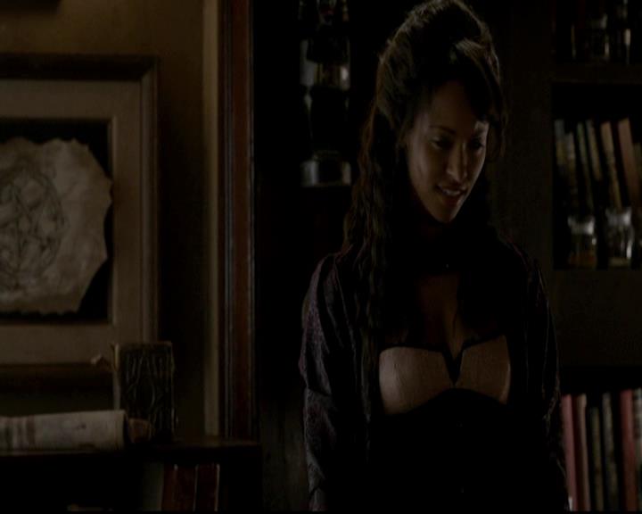 VampireDiariesWorld-dot-org_4x04TheFive1531.jpg