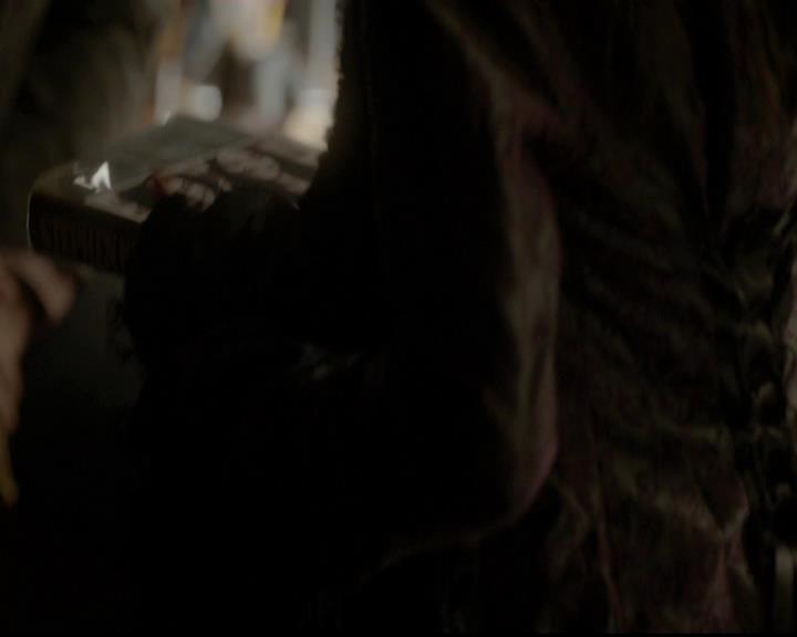 VampireDiariesWorld-dot-org_4x04TheFive1556.jpg