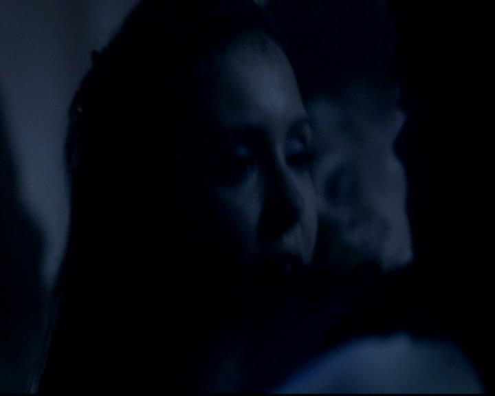 VampireDiariesWorld-dot-org_4x04TheFive1626.jpg