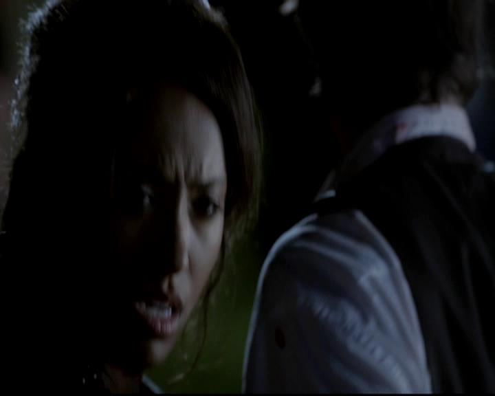 VampireDiariesWorld-dot-org_4x04TheFive1819.jpg