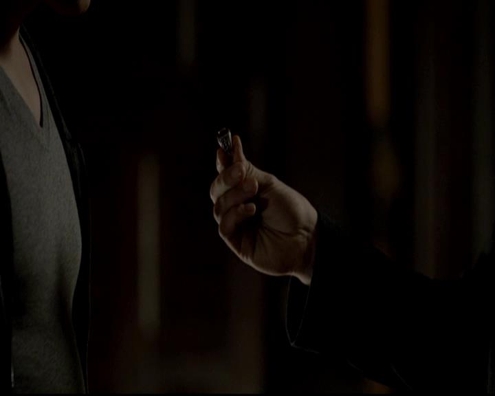 VampireDiariesWorld-dot-org_4x04TheFive2068.jpg