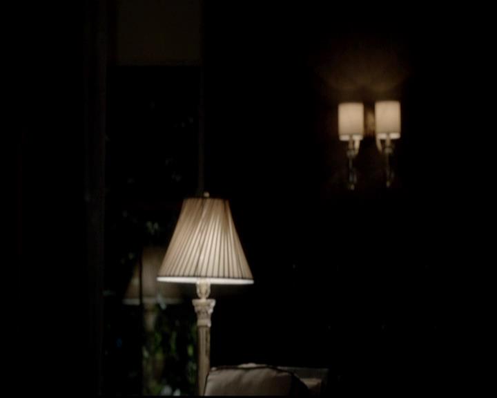 VampireDiariesWorld-dot-org_4x04TheFive2222.jpg