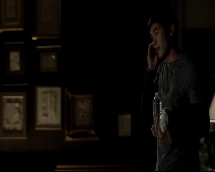 VampireDiariesWorld-dot-org_4x04TheFive2224.jpg