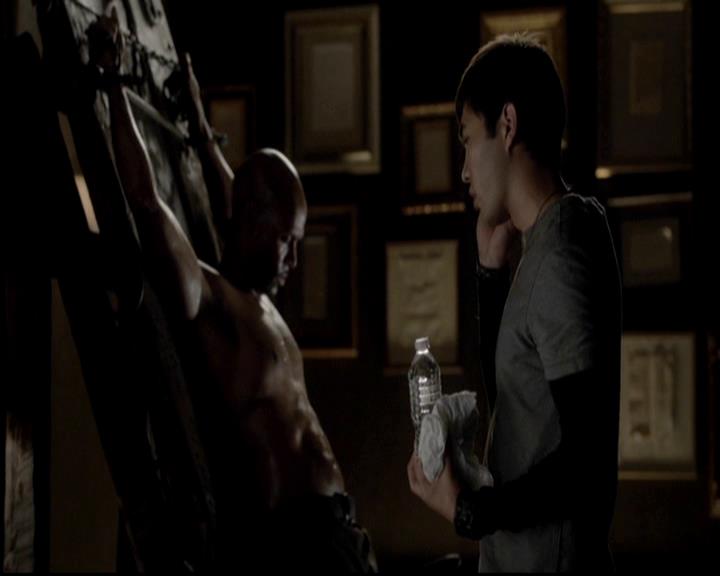 VampireDiariesWorld-dot-org_4x04TheFive2226.jpg