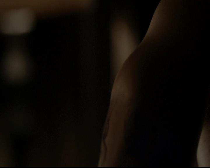 VampireDiariesWorld-dot-org_4x04TheFive2252.jpg