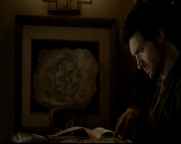 VampireDiariesWorld-dot-org_4x04TheFive2267.jpg