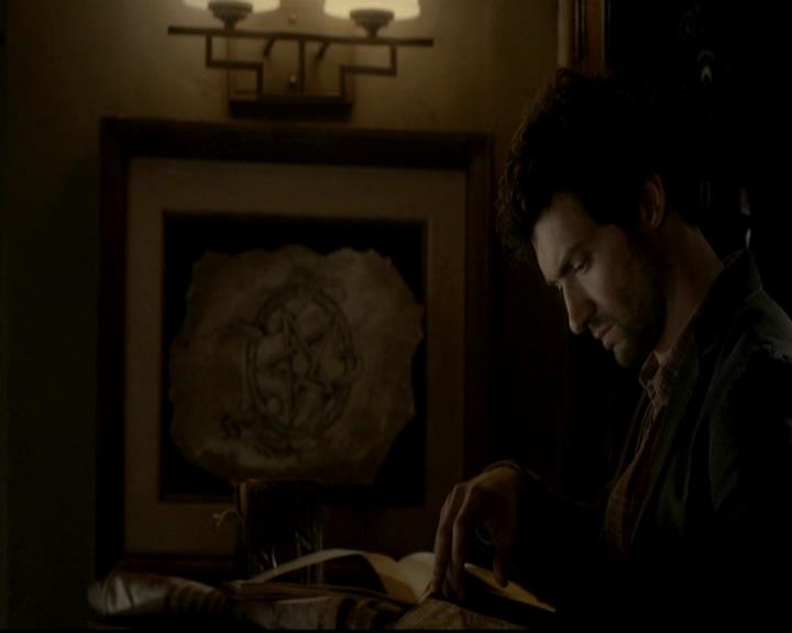 VampireDiariesWorld-dot-org_4x04TheFive2269.jpg