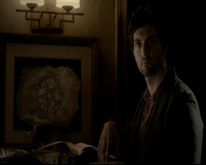 VampireDiariesWorld-dot-org_4x04TheFive2277.jpg