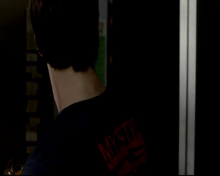 VampireDiariesWorld-dot-org_4x05TheKiller0106.jpg