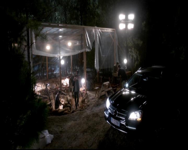 VampireDiariesWorld-dot-org_4x05TheKiller0224.jpg