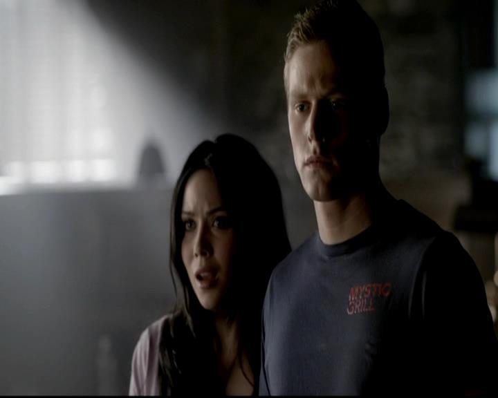 VampireDiariesWorld-dot-org_4x05TheKiller0326.jpg