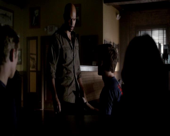 VampireDiariesWorld-dot-org_4x05TheKiller0404.jpg