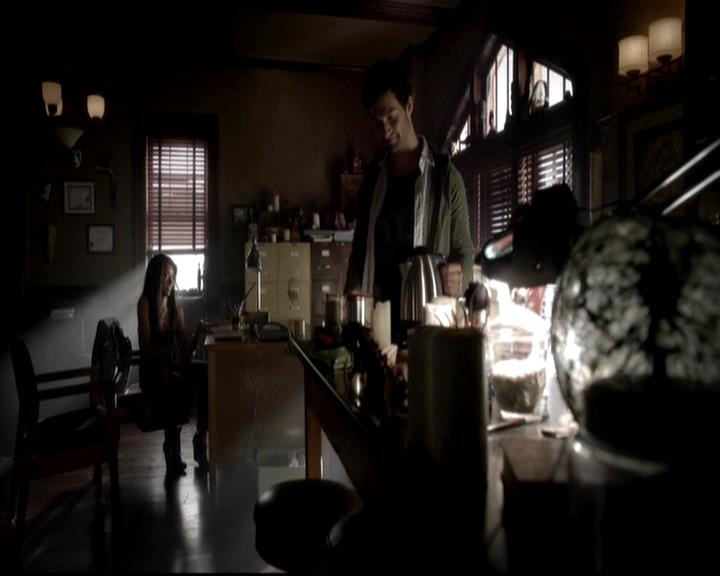 VampireDiariesWorld-dot-org_4x05TheKiller0532.jpg