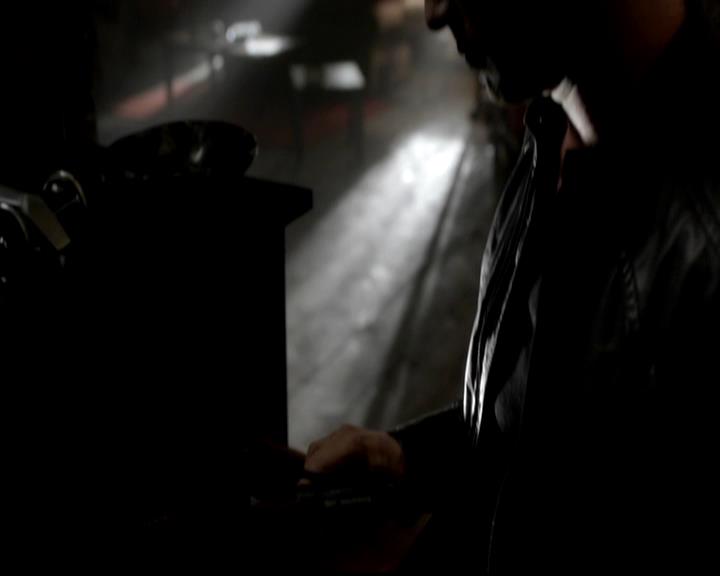 VampireDiariesWorld-dot-org_4x05TheKiller0654.jpg