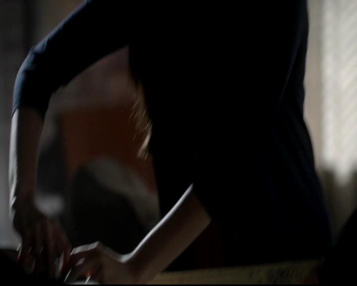 VampireDiariesWorld-dot-org_4x05TheKiller0678.jpg