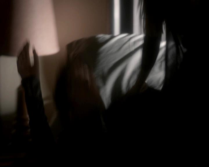 VampireDiariesWorld-dot-org_4x05TheKiller0725.jpg