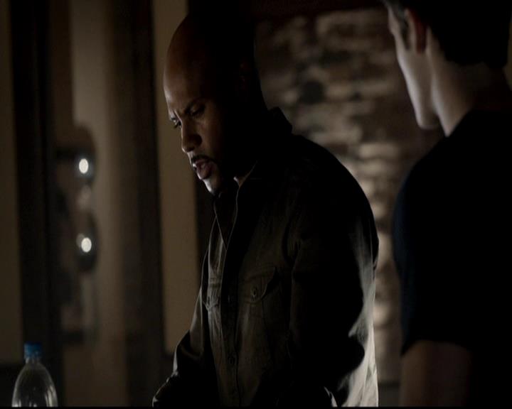 VampireDiariesWorld-dot-org_4x05TheKiller0804.jpg