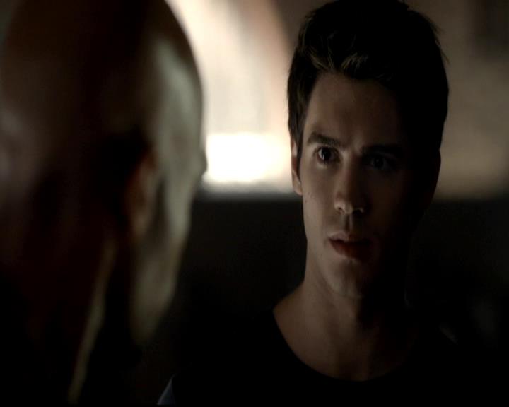 VampireDiariesWorld-dot-org_4x05TheKiller0810.jpg