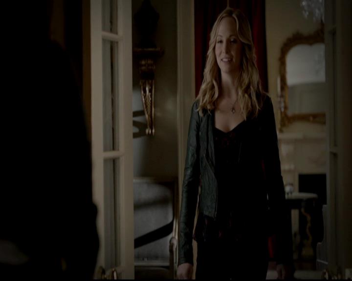 VampireDiariesWorld-dot-org_4x05TheKiller0978.jpg