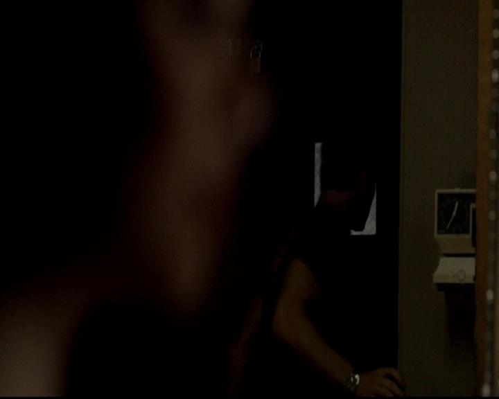 VampireDiariesWorld-dot-org_4x05TheKiller1126.jpg